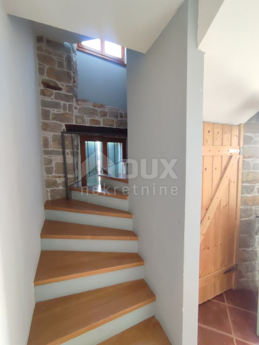 Casa Oprtalj, 167m2