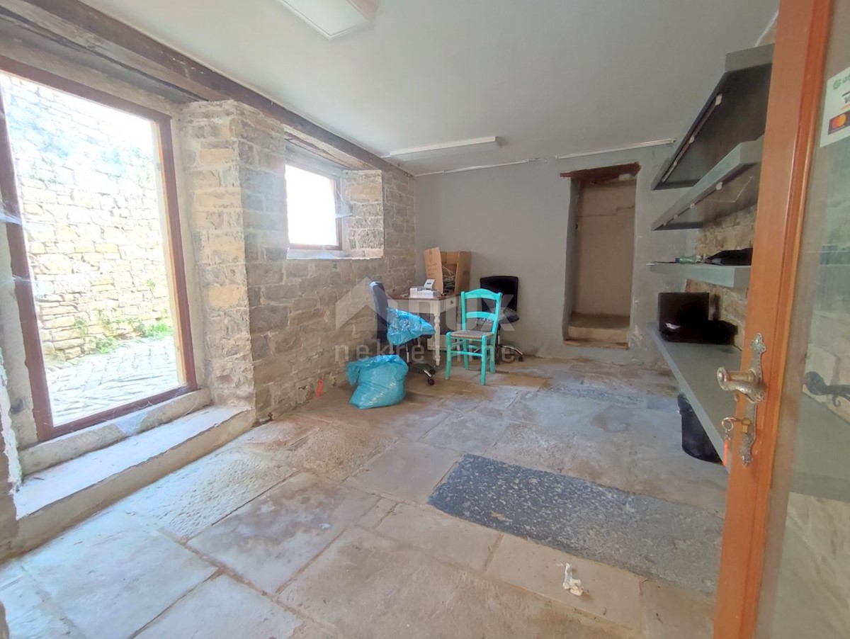 Casa Oprtalj, 167m2