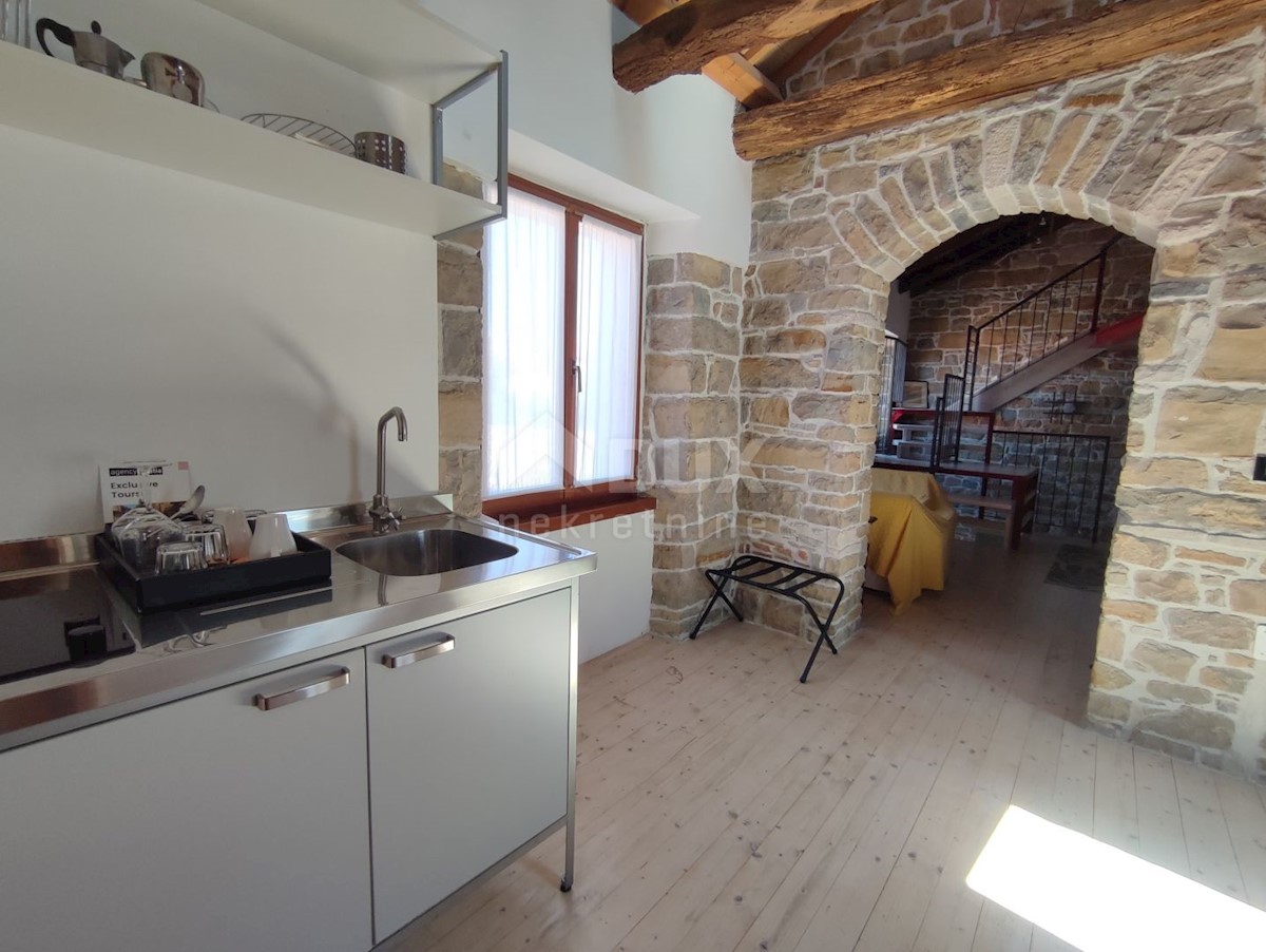 Casa Oprtalj, 167m2