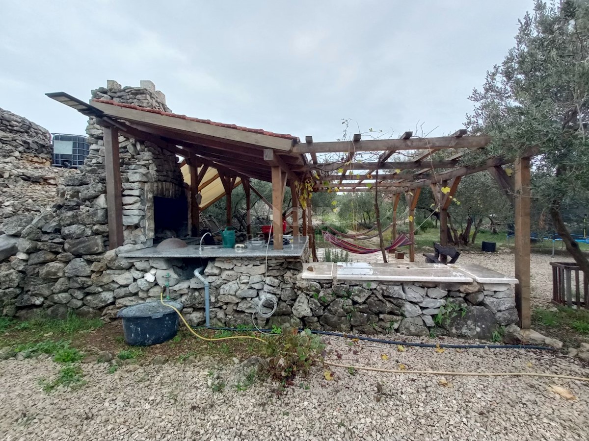 Terreno Raslina, Šibenik - Okolica, 28.748m2