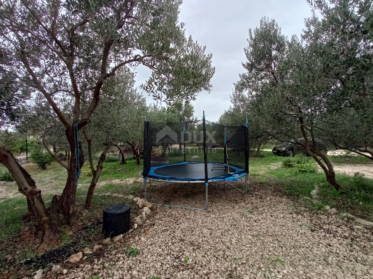 Terreno Raslina, Šibenik - Okolica, 28.748m2