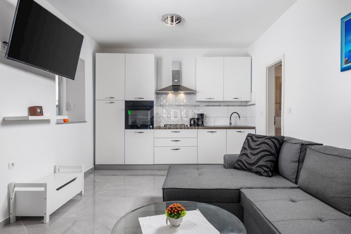 RIJEKA, KANTRIDA - casa con piscina vicino al mare