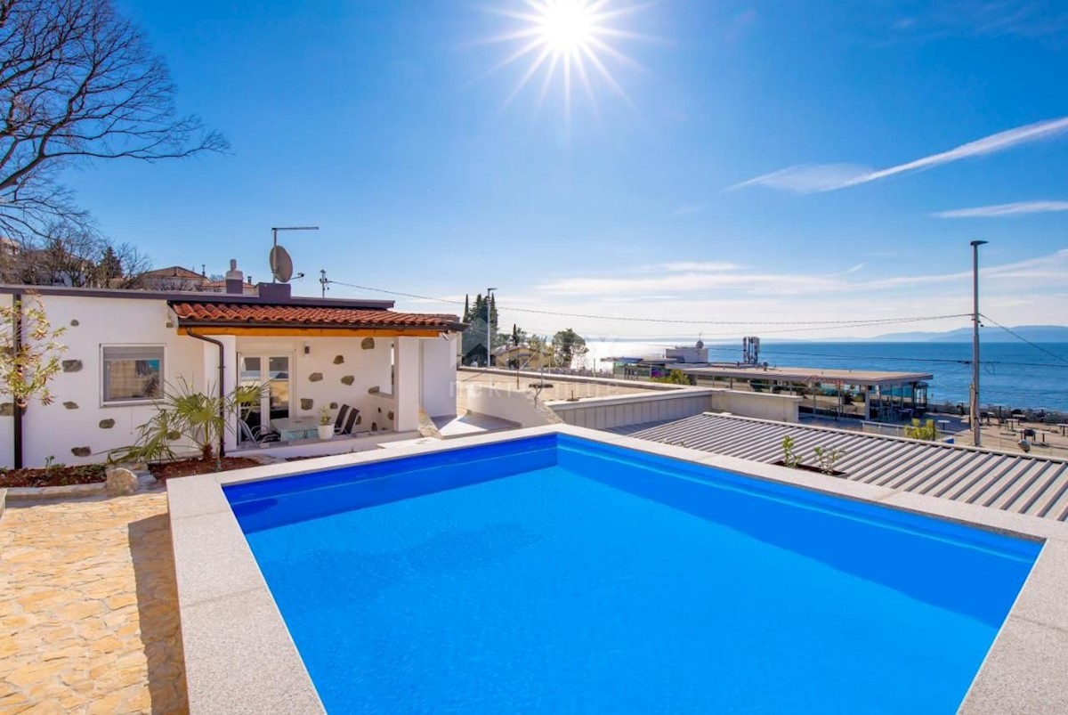 RIJEKA, KANTRIDA - casa con piscina vicino al mare