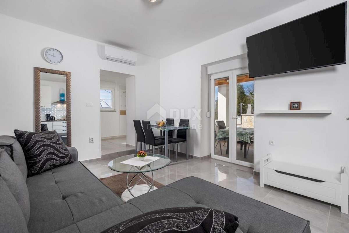 RIJEKA, KANTRIDA - casa con piscina vicino al mare
