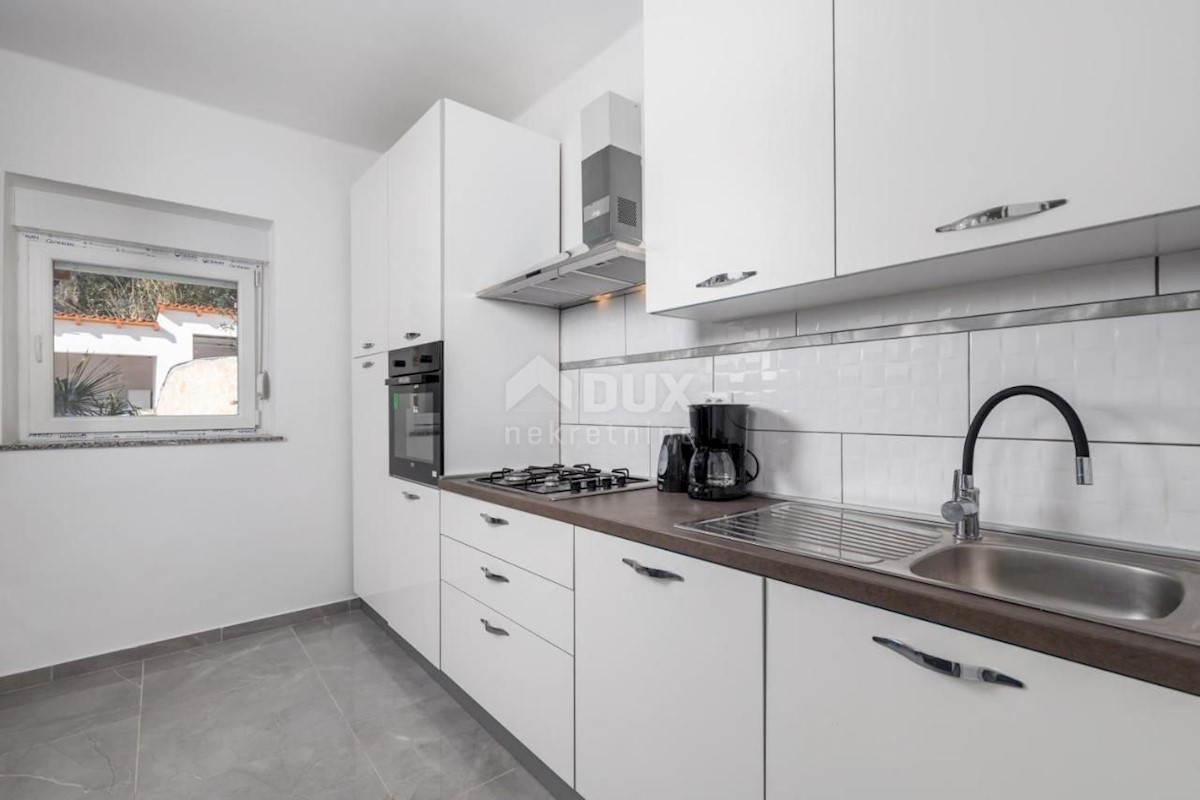 RIJEKA, KANTRIDA - casa con piscina vicino al mare