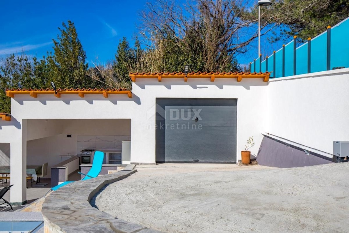 RIJEKA, KANTRIDA - casa con piscina vicino al mare