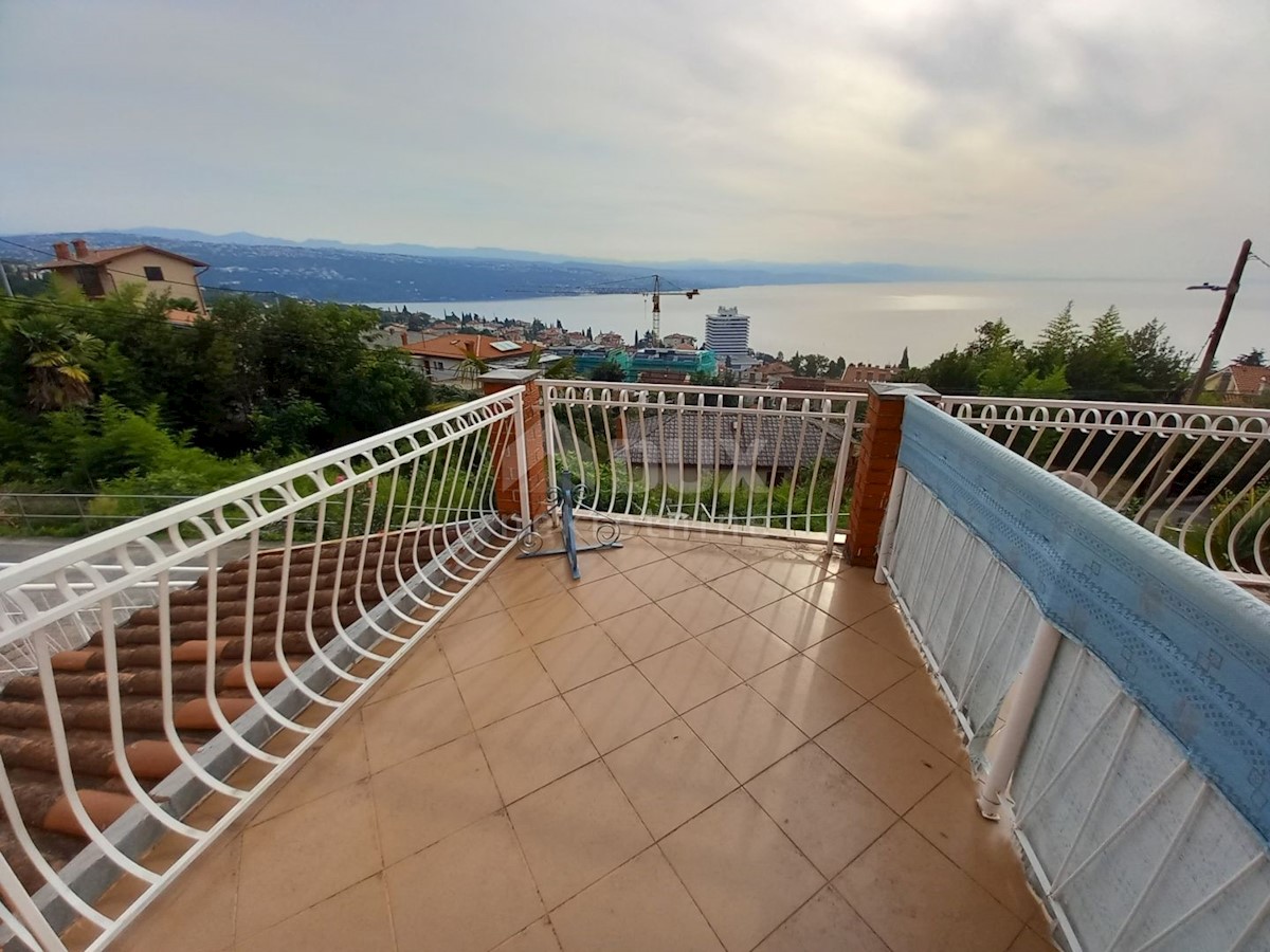 OPATIJA, CENTRO - Casa indipendente in una posizione tranquilla con una bellissima vista