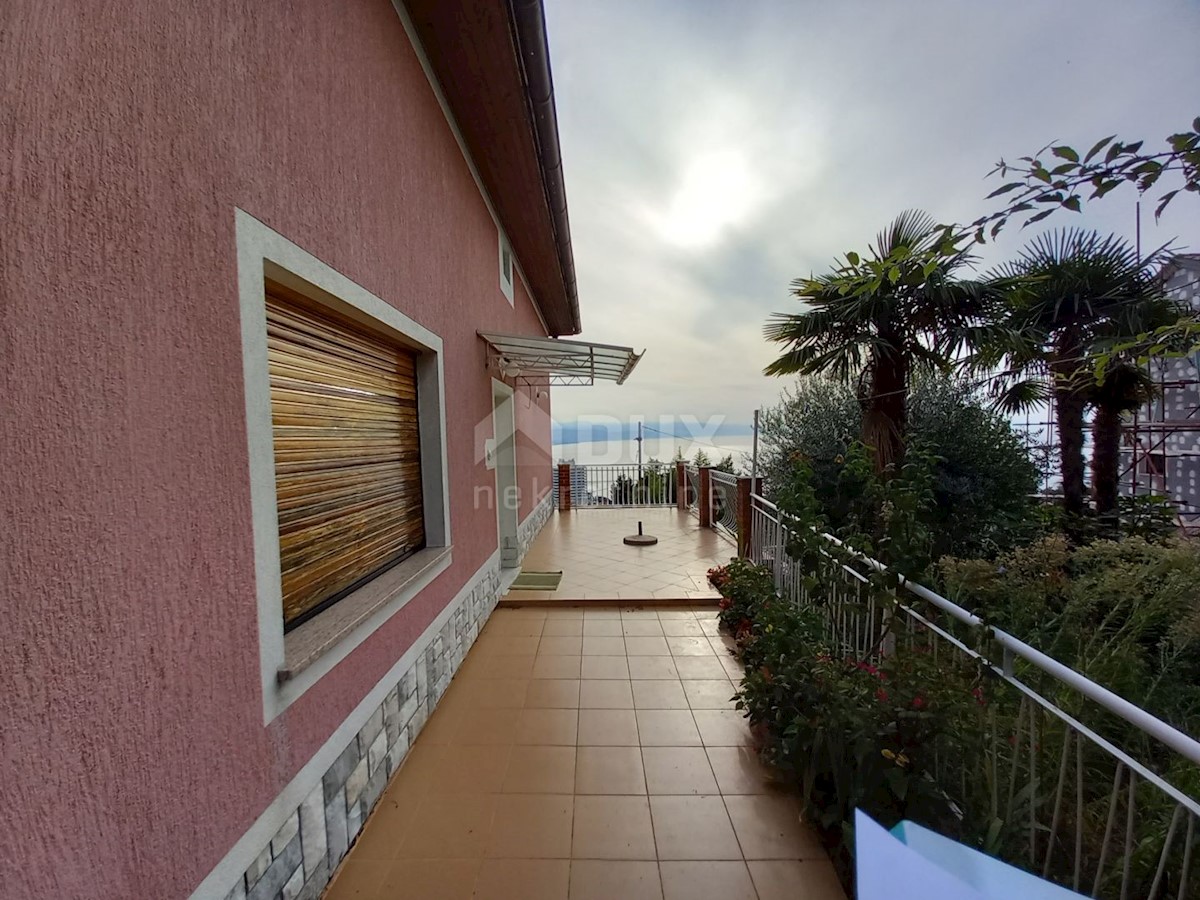 OPATIJA, CENTRO - Casa indipendente in una posizione tranquilla con una bellissima vista