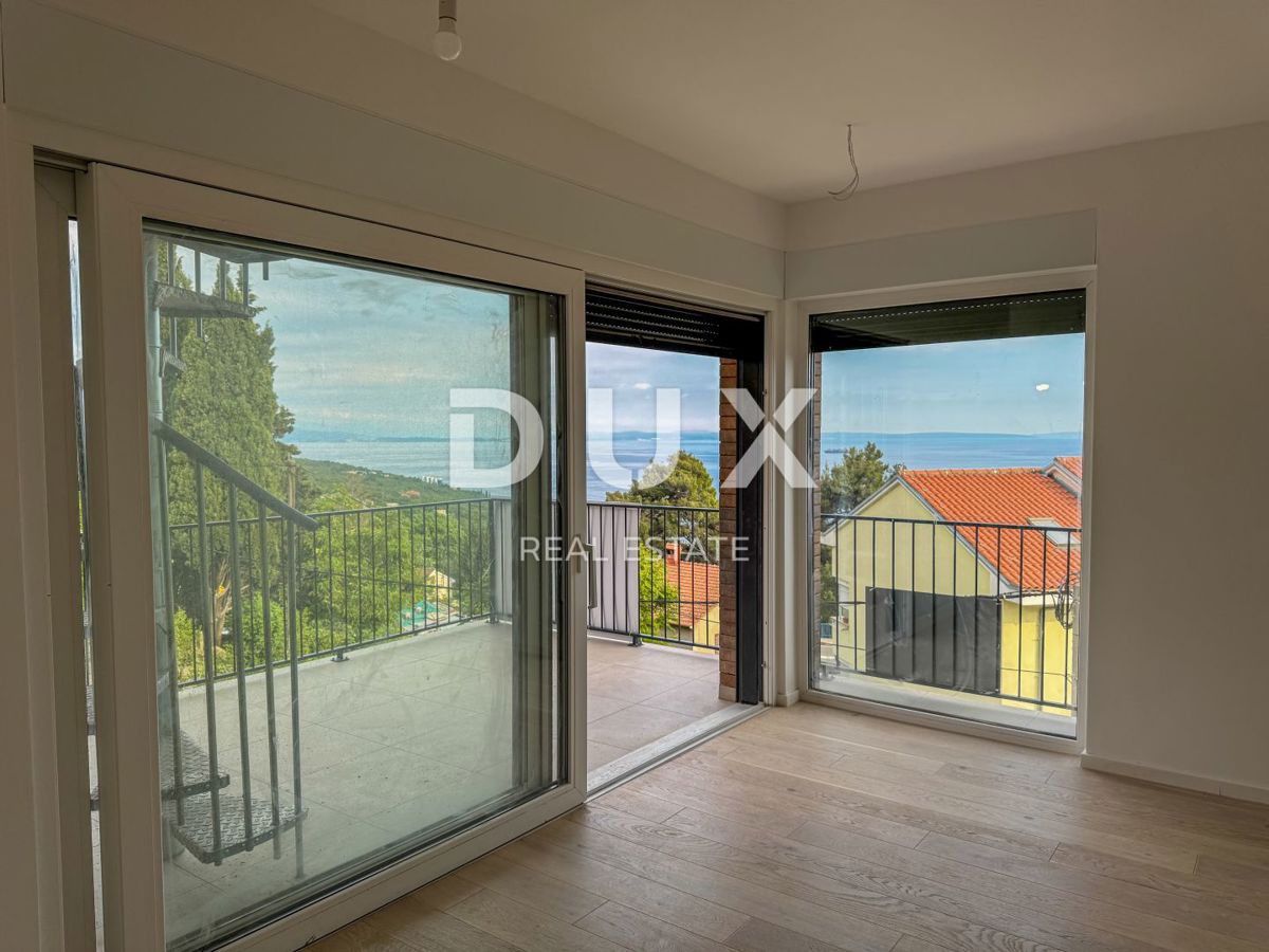 OPATIJA, PAVLOVAC - appartamento su due piani 145m2 con terrazza sul tetto in un nuovo edificio, vicino a Opatija, vista mare