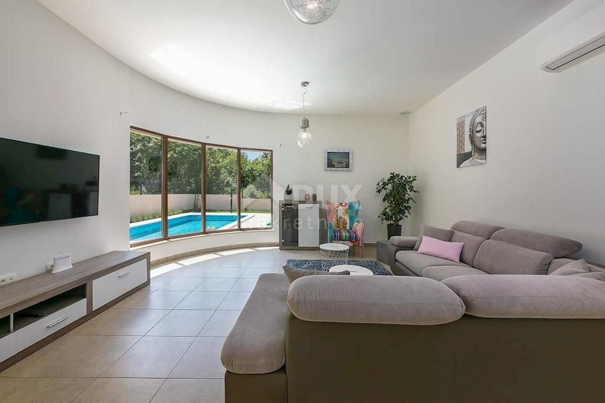 ISTRIA, LABIN - Bellissima villa con piscina 205 m2