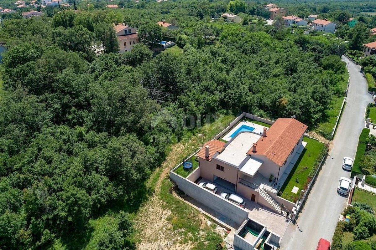 ISTRIA, LABIN - Bellissima villa con piscina 205 m2