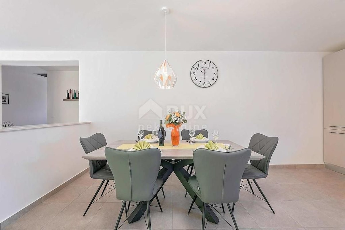 ISTRIA, LABIN - Bellissima villa con piscina 205 m2
