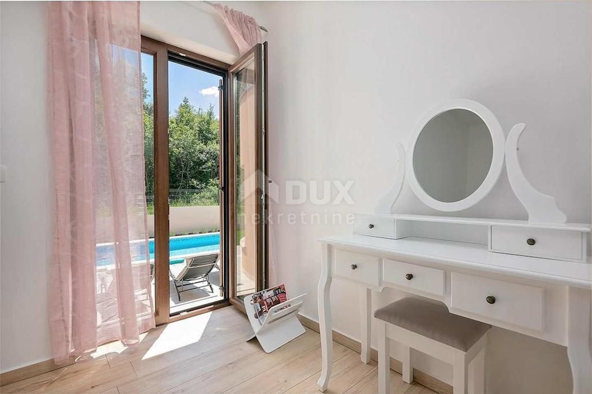 ISTRIA, LABIN - Bellissima villa con piscina 205 m2