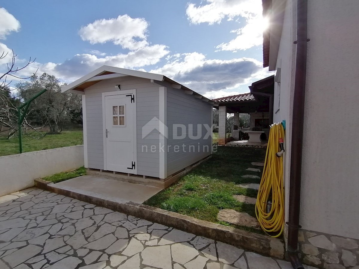 ISTRIA, ŠTINJAN - Appartamento su due piani con vista sul mare!