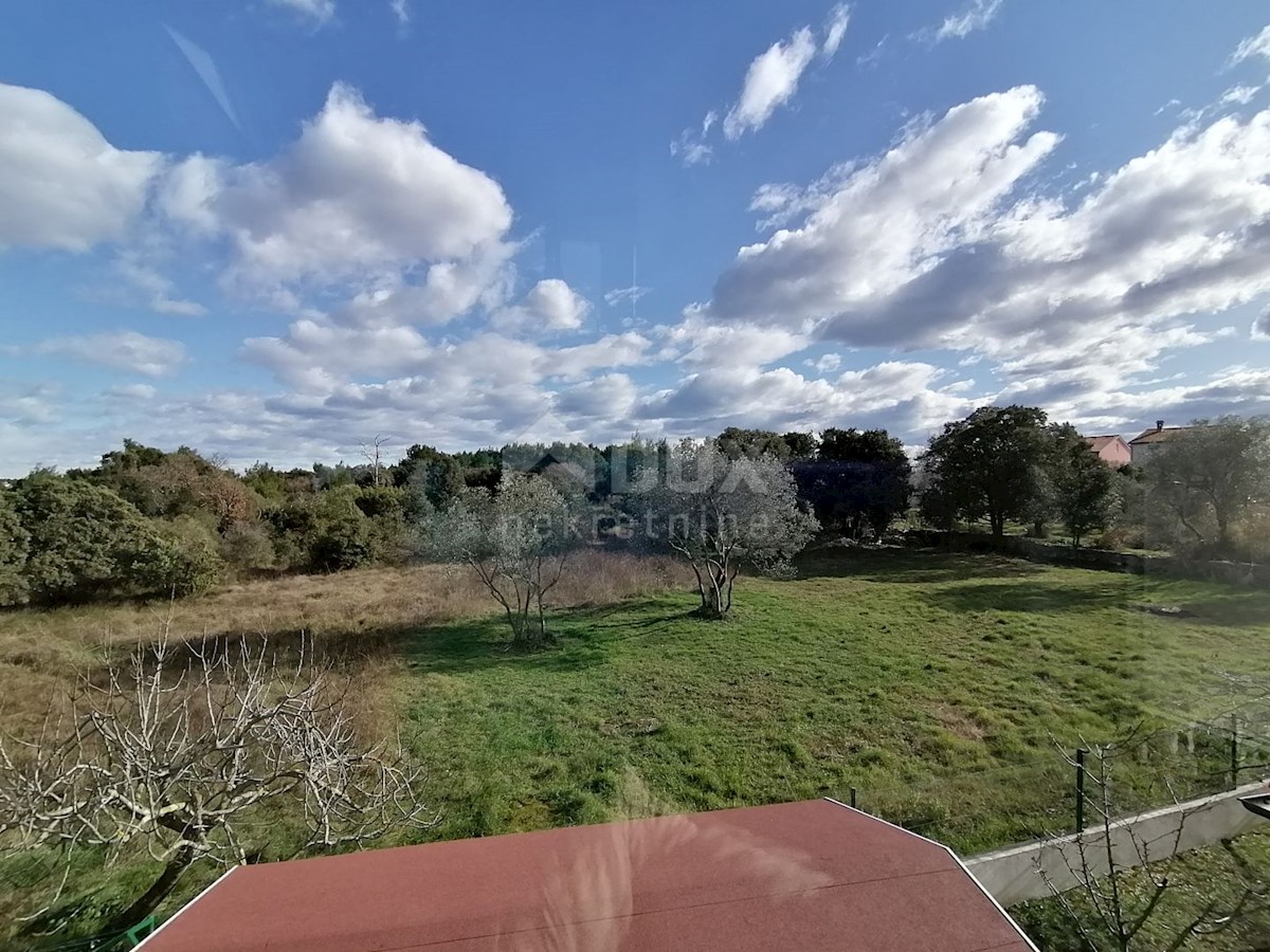 ISTRIA, ŠTINJAN - Appartamento su due piani con vista sul mare!