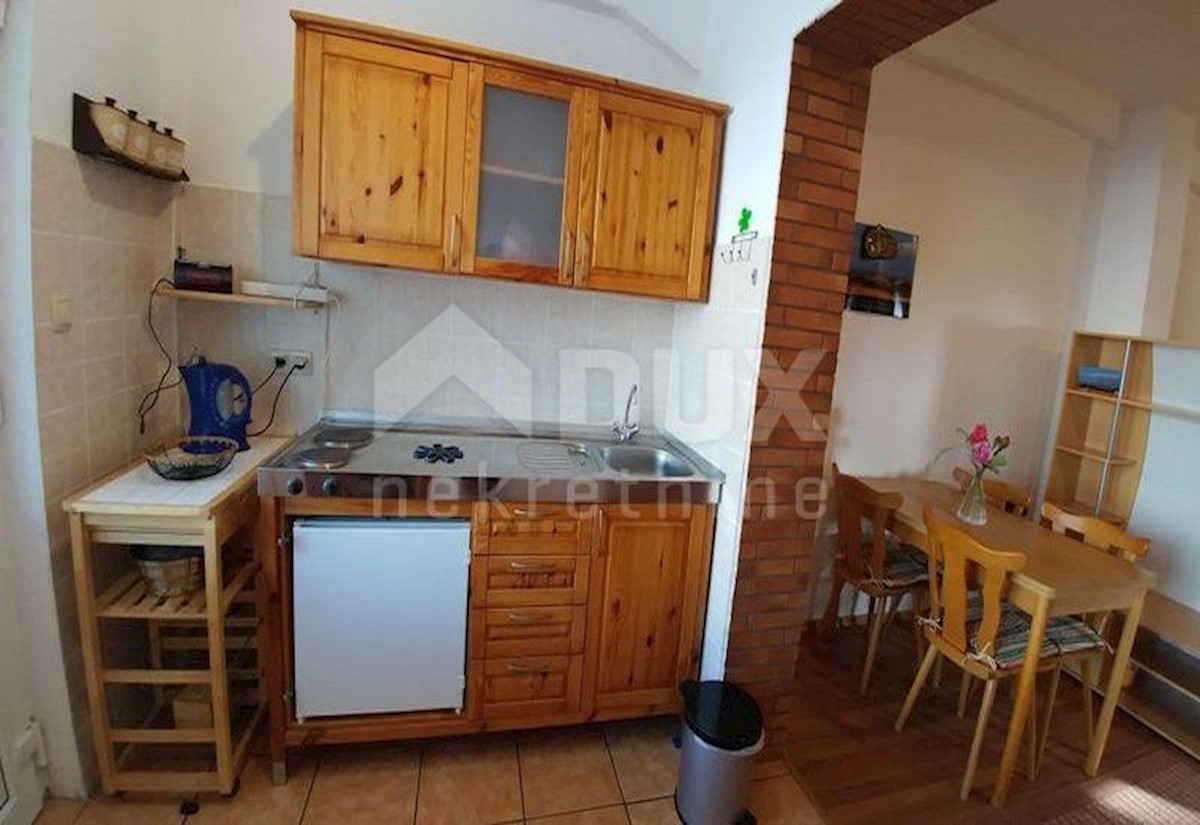 CRIKVENIČKA RIVIJERA, JADRANOVO - appartamento 1 camera da letto + bagno, 26,95 m2, piano terra