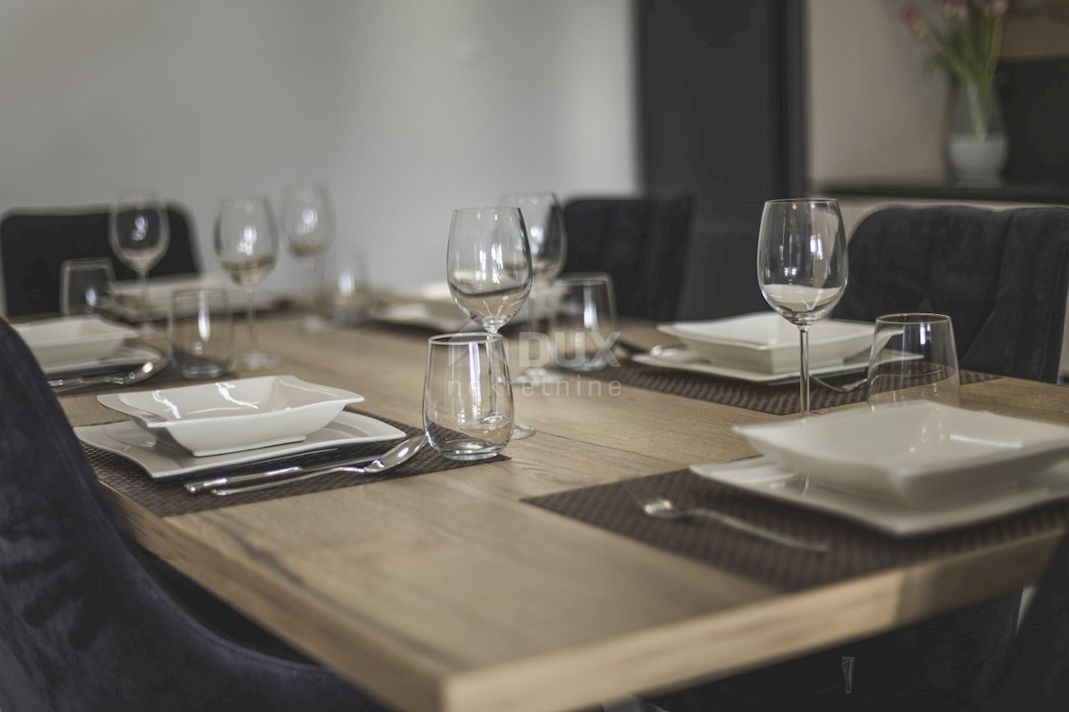 ISTRIA, UMAGO - Nuova costruzione a 300 metri dal mare