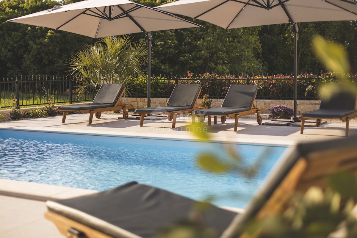 ISTRIA, UMAGO - Nuova costruzione a 300 metri dal mare