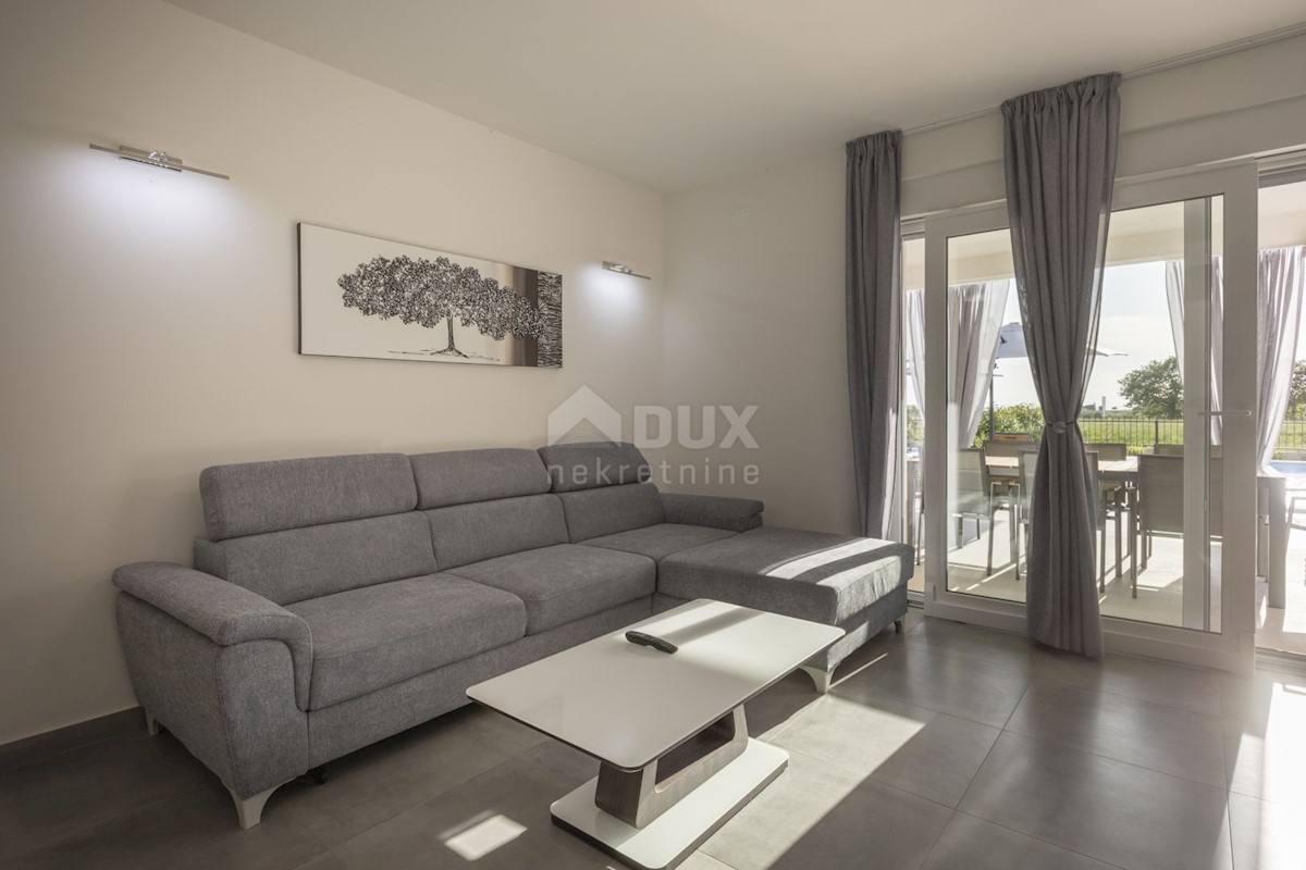 ISTRIA, UMAGO - Nuova costruzione a 300 metri dal mare