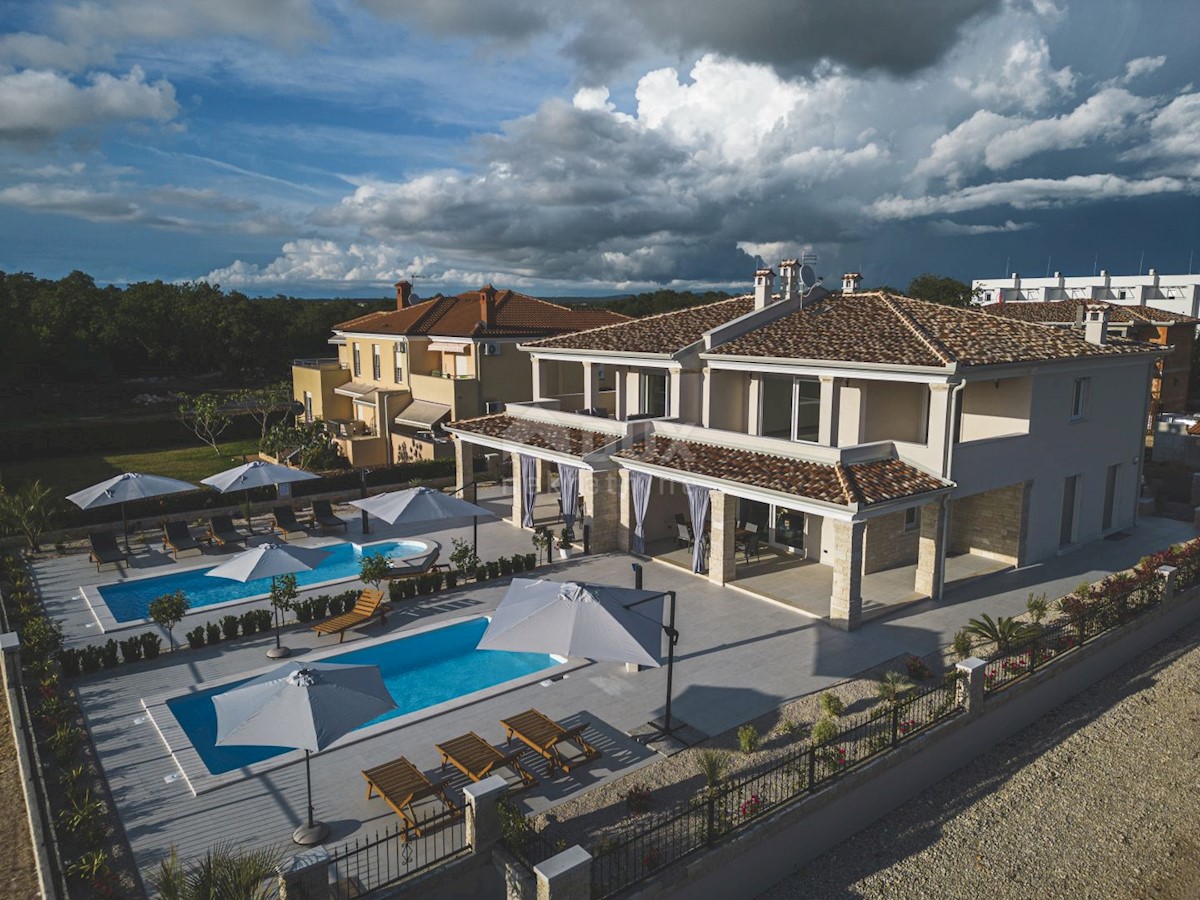 ISTRIA, UMAGO - Nuova costruzione a 300 metri dal mare