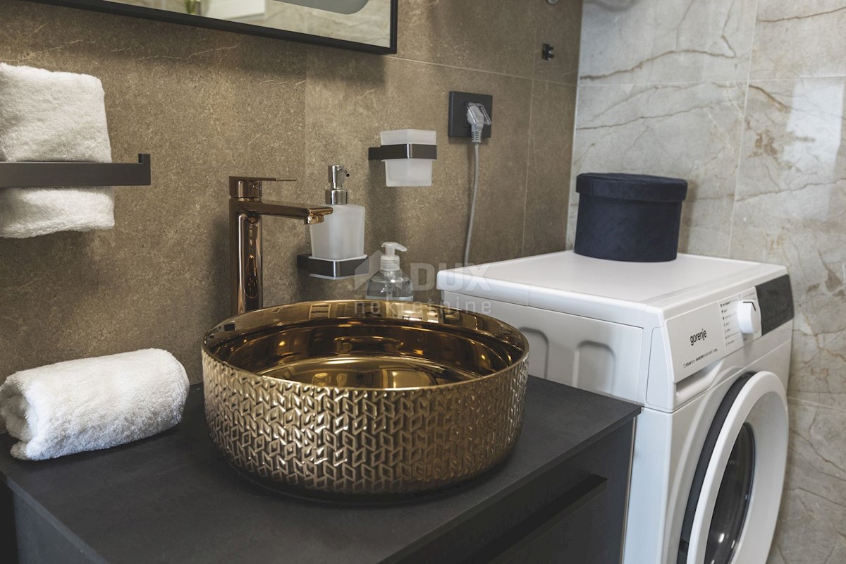 ISTRIA, UMAGO - Nuova costruzione a 300 metri dal mare