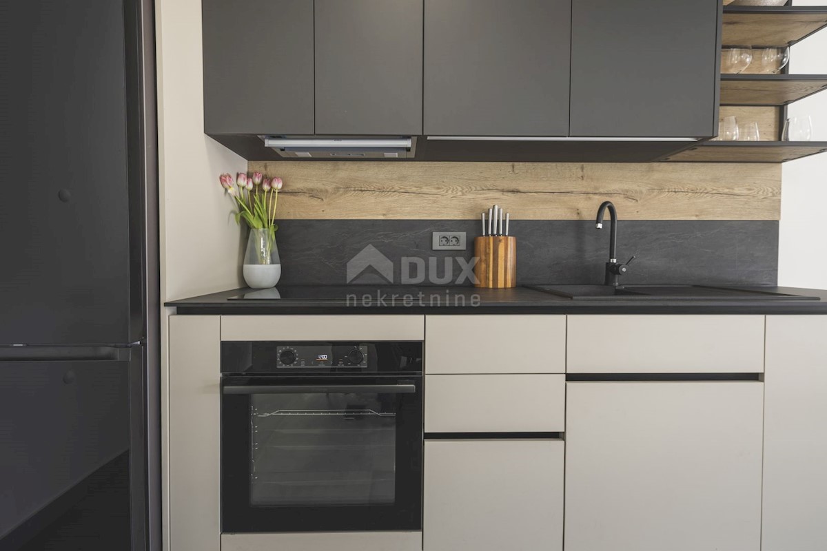 ISTRIA, UMAGO - Nuova costruzione a 300 metri dal mare