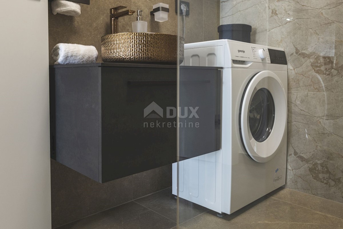 ISTRIA, UMAGO - Nuova costruzione a 300 metri dal mare