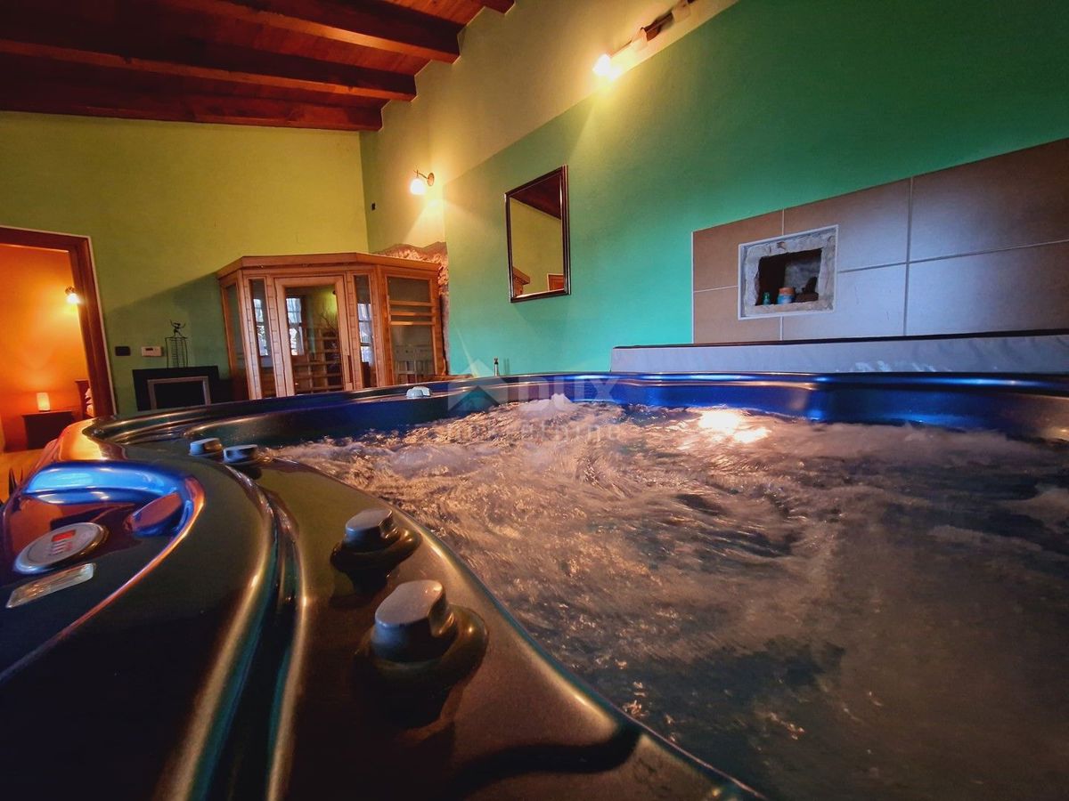 ISTRIA, ŽMINJ - Villa in pietra nel magico centro dell'Istria