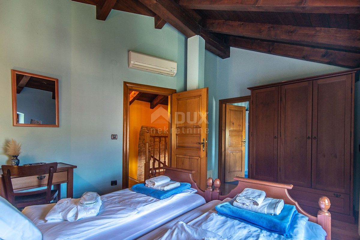ISTRIA, ŽMINJ - Villa in pietra nel magico centro dell'Istria