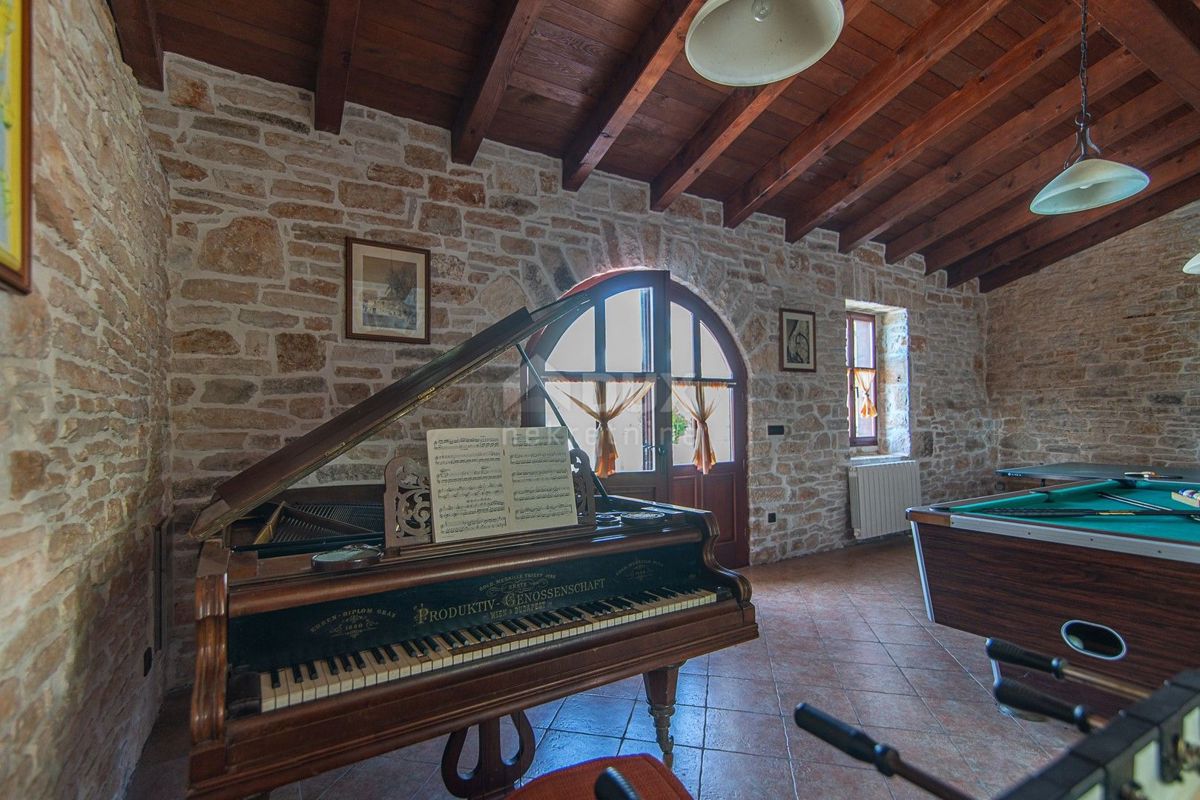ISTRIA, ŽMINJ - Villa in pietra nel magico centro dell'Istria