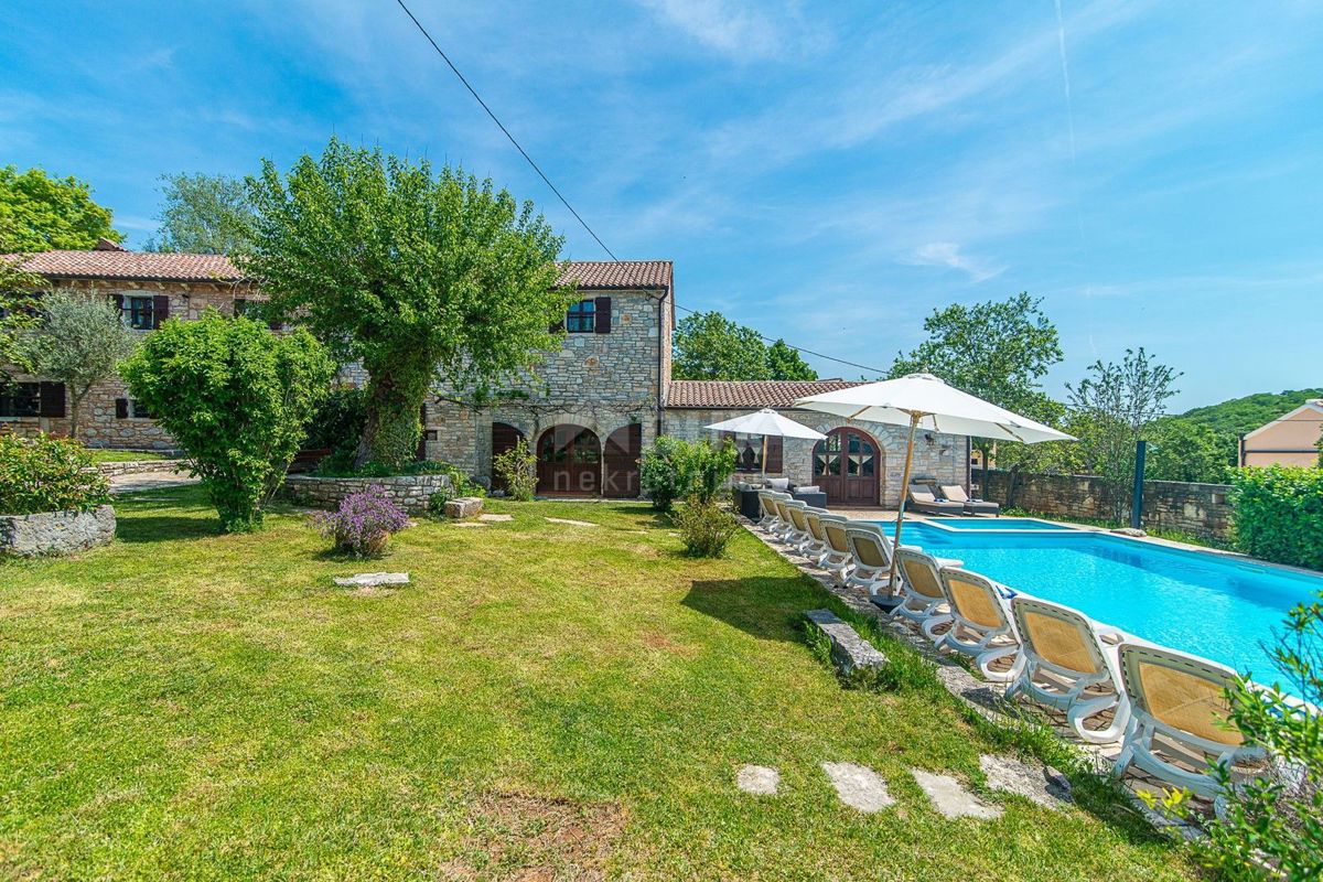ISTRIA, ŽMINJ - Villa in pietra nel magico centro dell'Istria