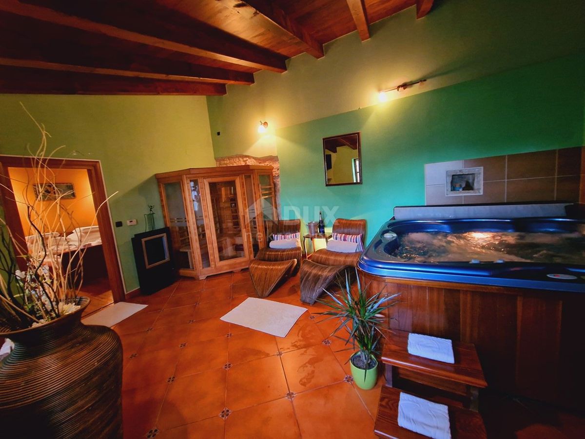 ISTRIA, ŽMINJ - Villa in pietra nel magico centro dell'Istria
