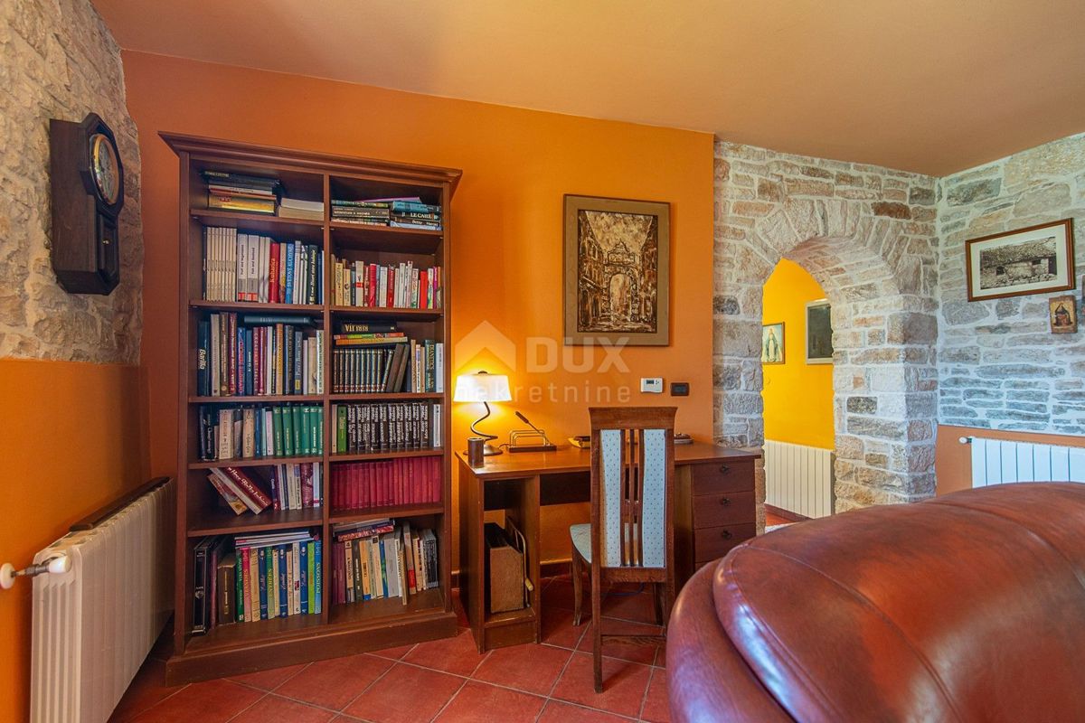 ISTRIA, ŽMINJ - Villa in pietra nel magico centro dell'Istria
