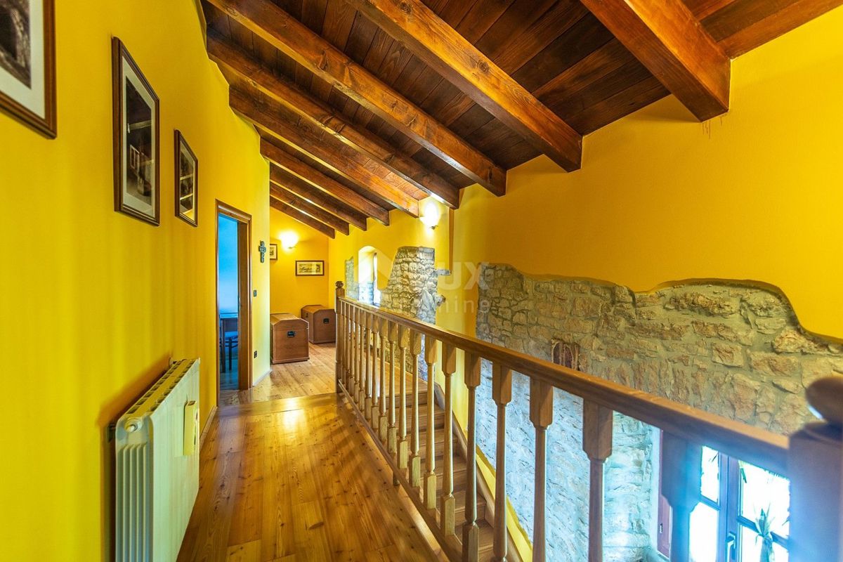 ISTRIA, ŽMINJ - Villa in pietra nel magico centro dell'Istria