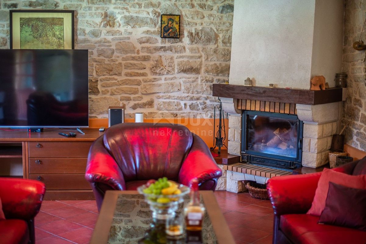 ISTRIA, ŽMINJ - Villa in pietra nel magico centro dell'Istria