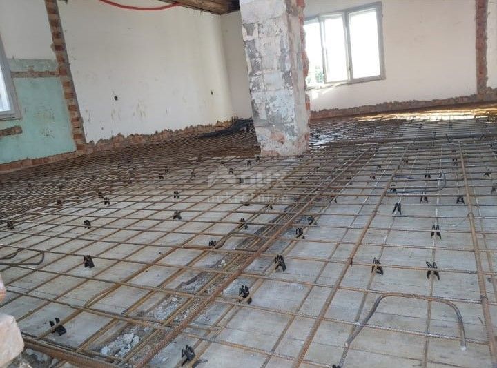 OTOČAC, BRINJE - Casa in fase Roh-Bau con 42.800 m2 di giardino