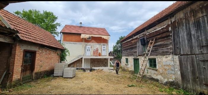 OTOČAC, BRINJE - Casa in fase Roh-Bau con 42.800 m2 di giardino