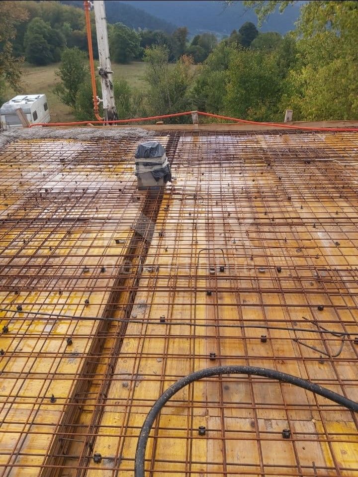 OTOČAC, BRINJE - Casa in fase Roh-Bau con 42.800 m2 di giardino