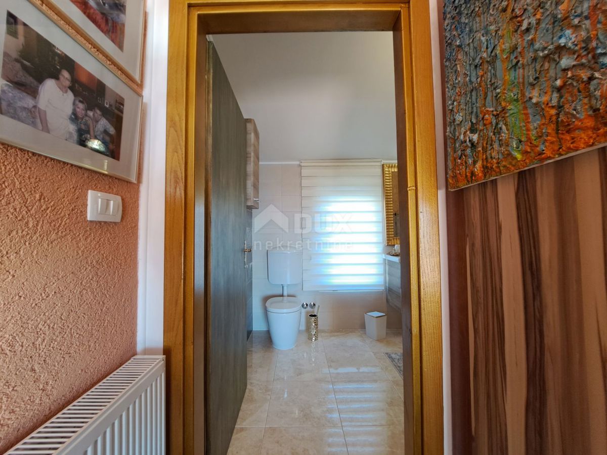 OPATIJA, KASTAV - Villa/casa, 260 m2 con vista e 1400 m2 di giardino