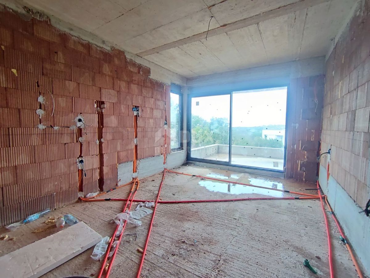 ISTRIA, MEDULINO - Moderna villa vicino alla spiaggia immersa nel verde