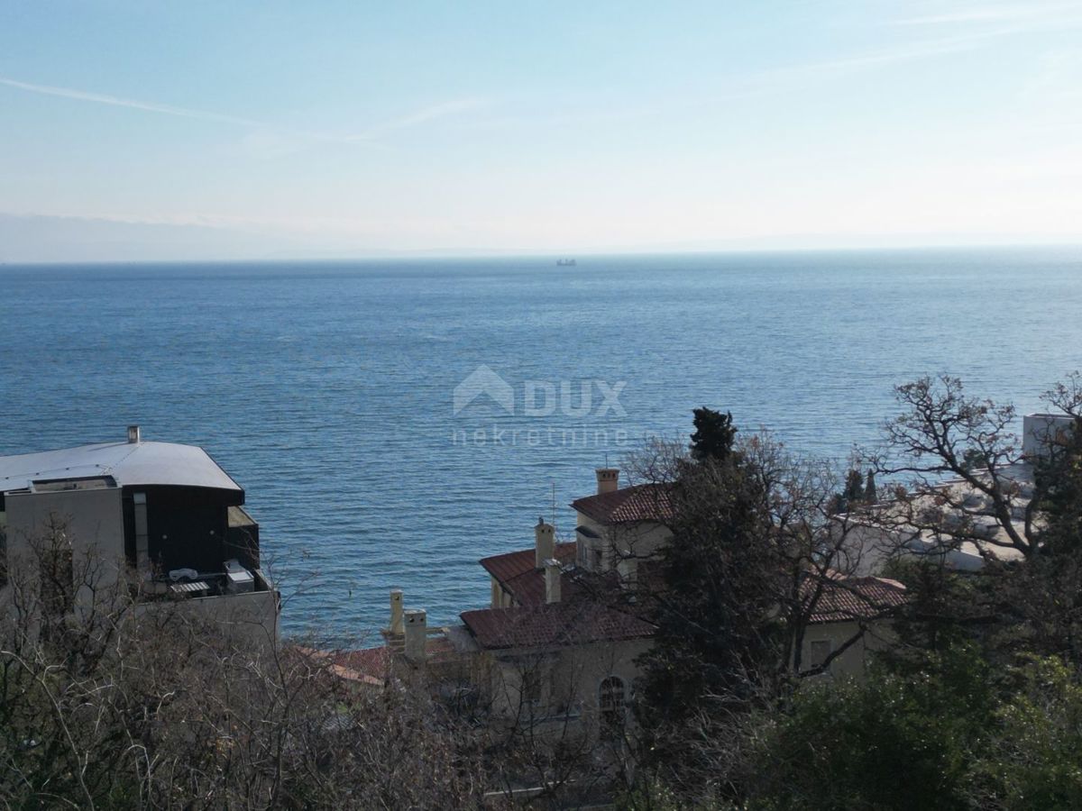 OPATIJA - appartamento 102m2 DB+3S con vista panoramica sul mare + giardino