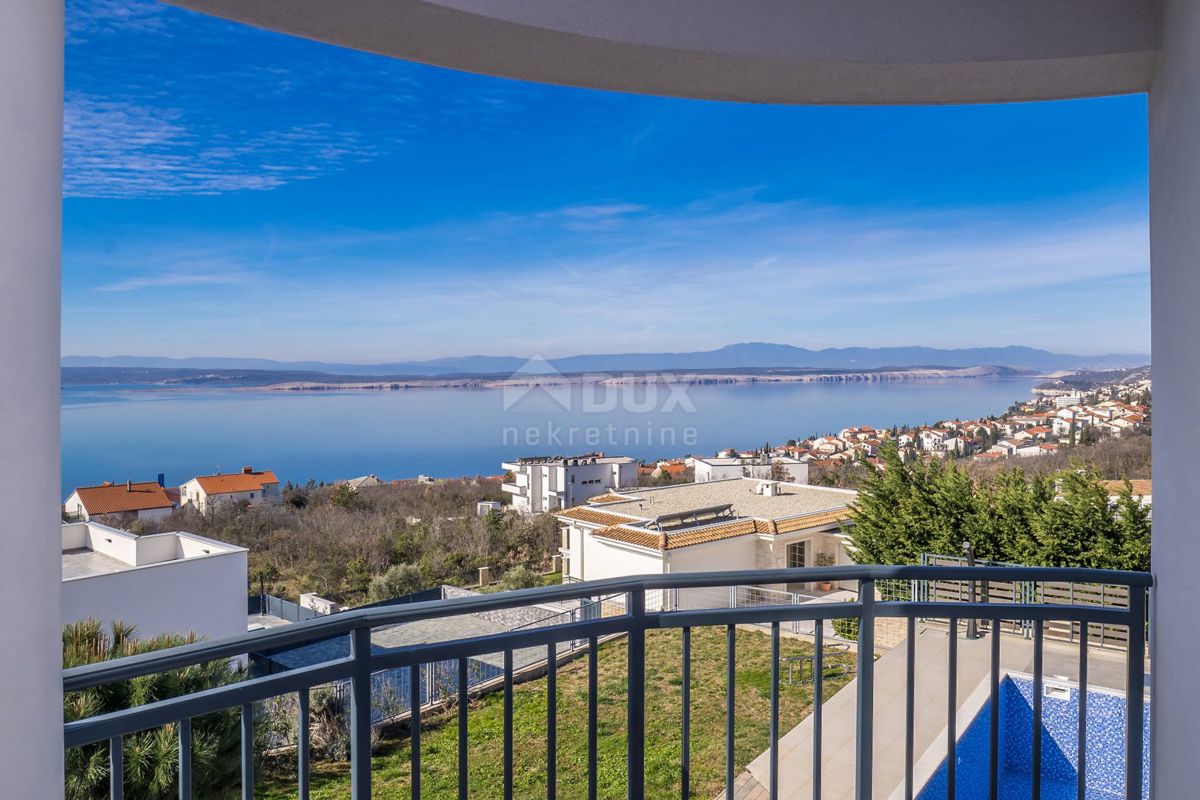 CRIKVENICA - Una spaziosa villa con vista panoramica sul mare!