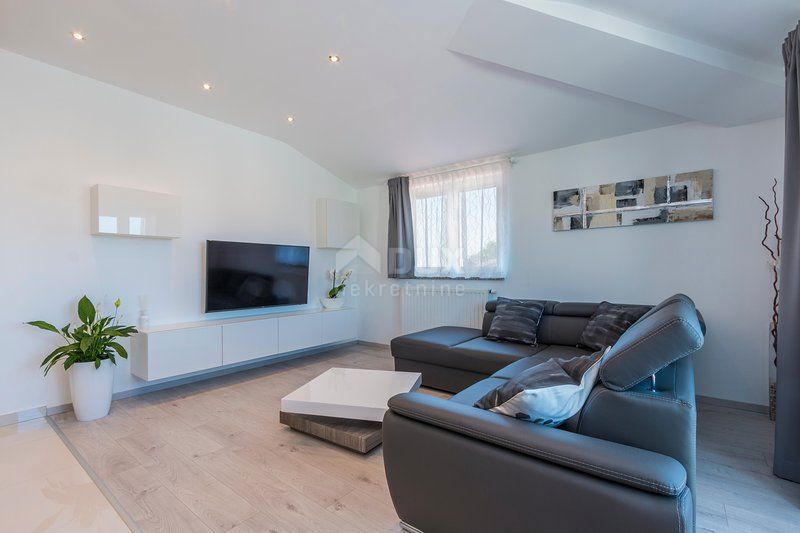 ISTRIA, MEDULINO Lussuoso appartamento in un'ottima posizione! 