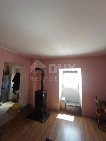 RIJEKA, SVETI KUZAM - CASA INDIPENDENTE CON DUE APPARTAMENTI ADATTATI CON VISTA MARE!!! OPPORTUNITÀ!!!