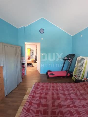 RIJEKA, SVETI KUZAM - CASA INDIPENDENTE CON DUE APPARTAMENTI ADATTATI CON VISTA MARE!!! OPPORTUNITÀ!!!