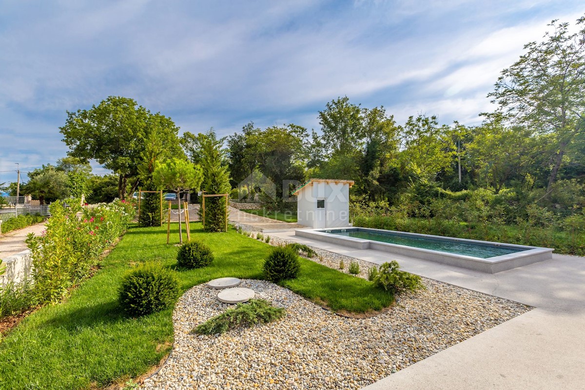 ISOLA DI KRK, vicino a Dobrinje - Casa con piscina e bellissimo giardino paesaggistico