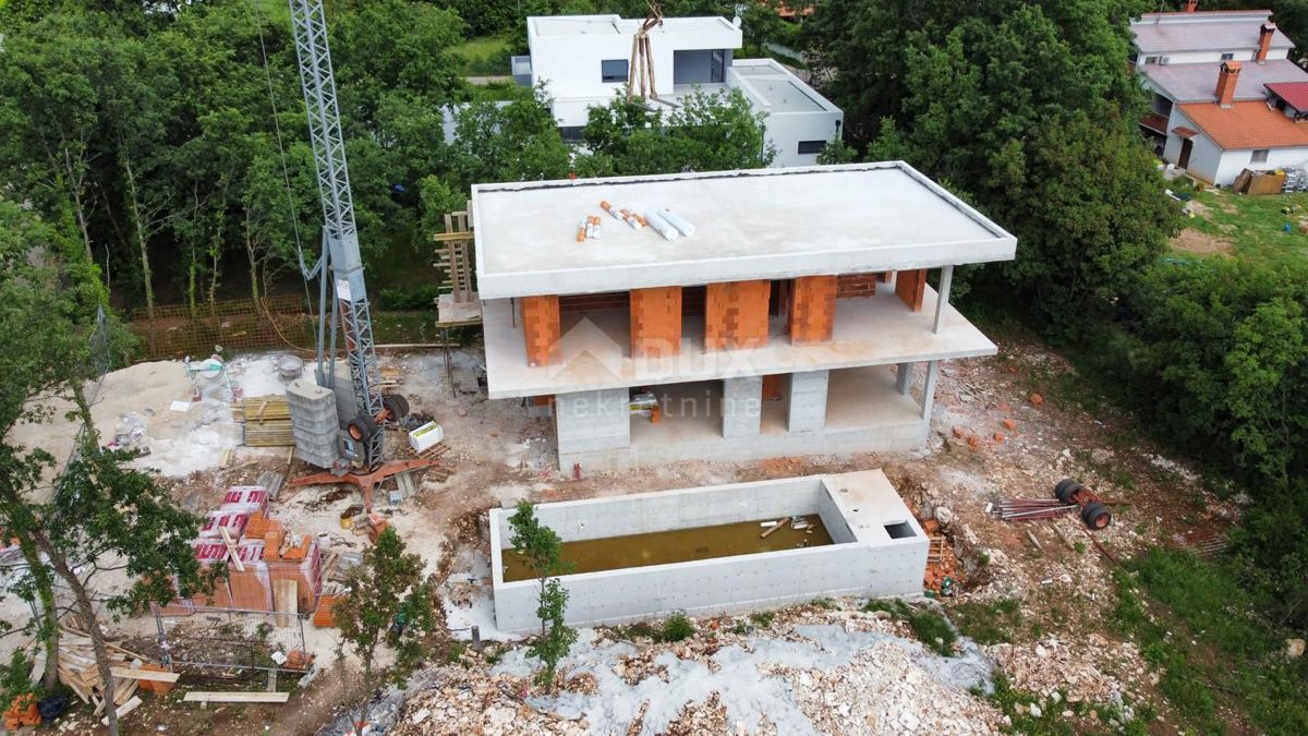 ISTRIA, ST. PETAR IN THE FOREST - Bellissimo edificio nuovo con piscina e cucina estiva