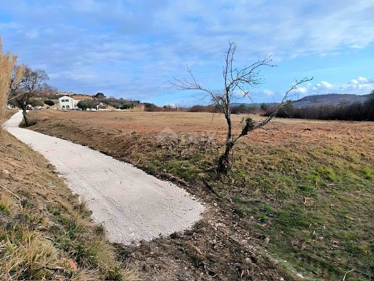 ISTRIA, BUJE - Terreno edificabile con vista panoramica