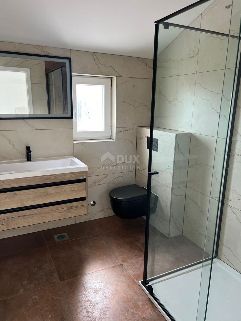 ZADAR, VRSI - Oasi di pace ed eleganza: casa in pietra con piscina a Vrsi, vicino a Zara!