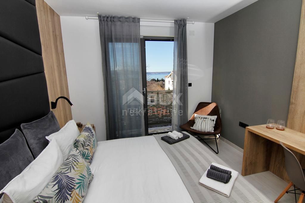 NOVI VINODOLSKI - Hotel con 9 camere e un ristorante nel centro della città